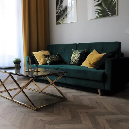 Glamorous Apartment Old Town Cracow-3